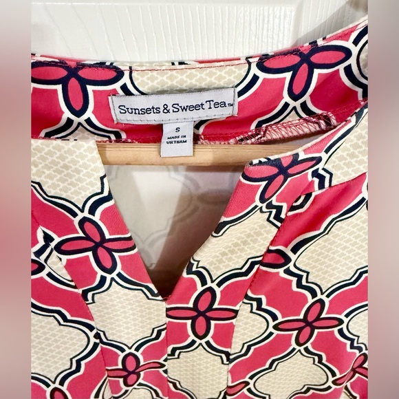 Sunsets and Sweet Tea Dress - Picture 2 of 2